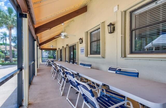 For Rent: $2,300 (3 beds, 2 baths, 1396 Square Feet)