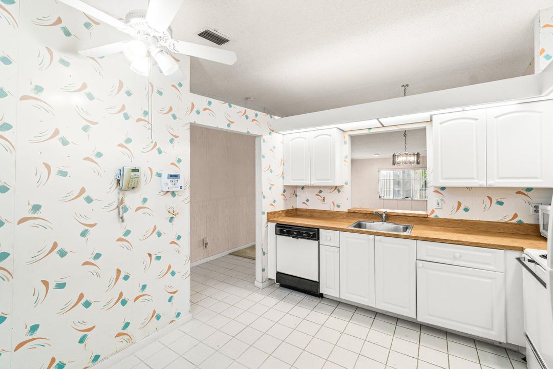 待售: $240,000 (2 贝兹, 2 浴室, 1262 平方英尺)