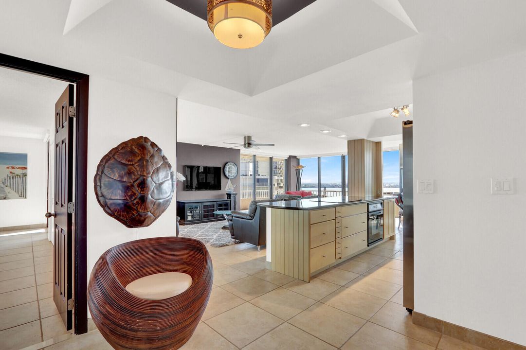 For Rent: $6,000 (2 beds, 2 baths, 1435 Square Feet)