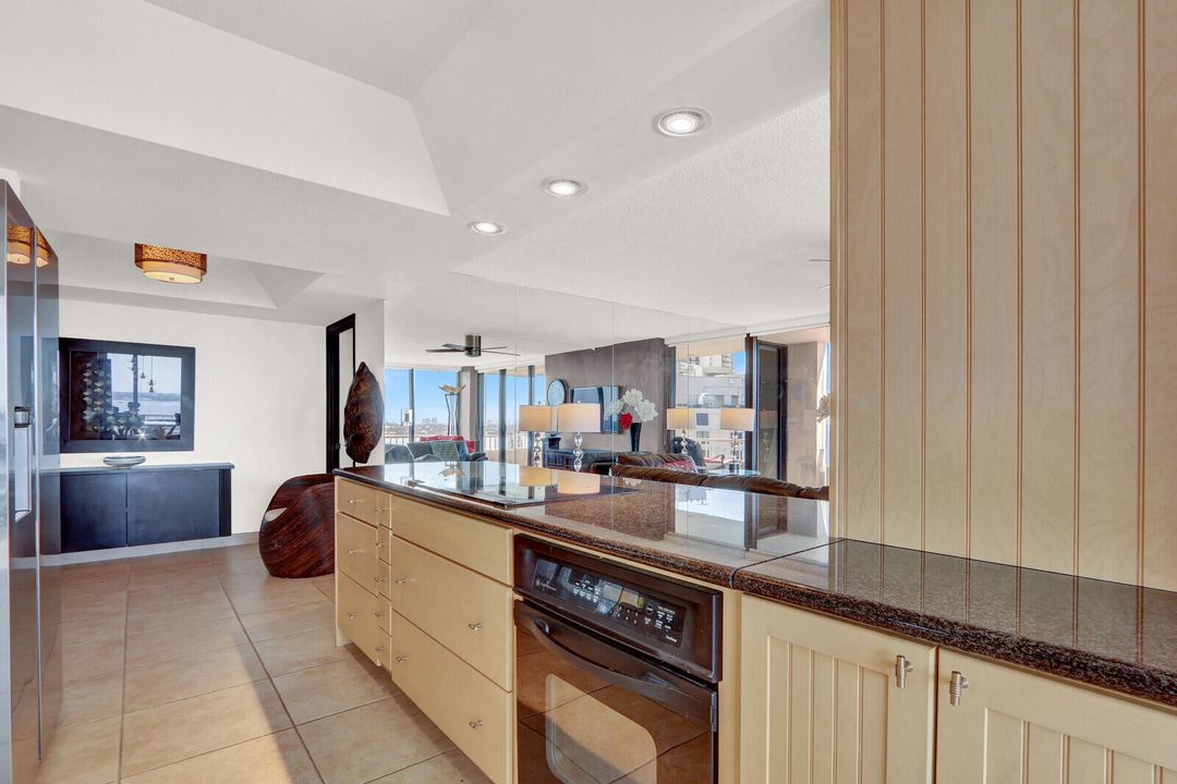 For Rent: $6,000 (2 beds, 2 baths, 1435 Square Feet)