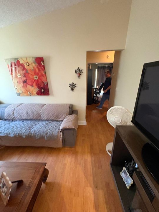 待售: $599,999 (3 贝兹, 2 浴室, 1517 平方英尺)