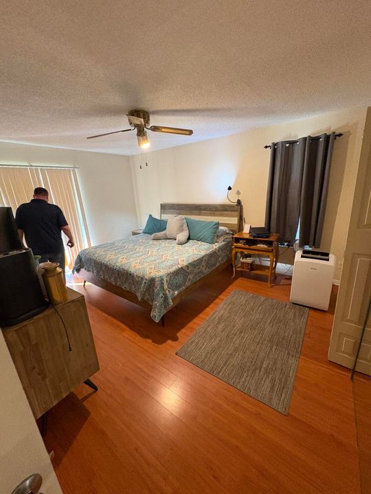 待售: $599,999 (3 贝兹, 2 浴室, 1517 平方英尺)