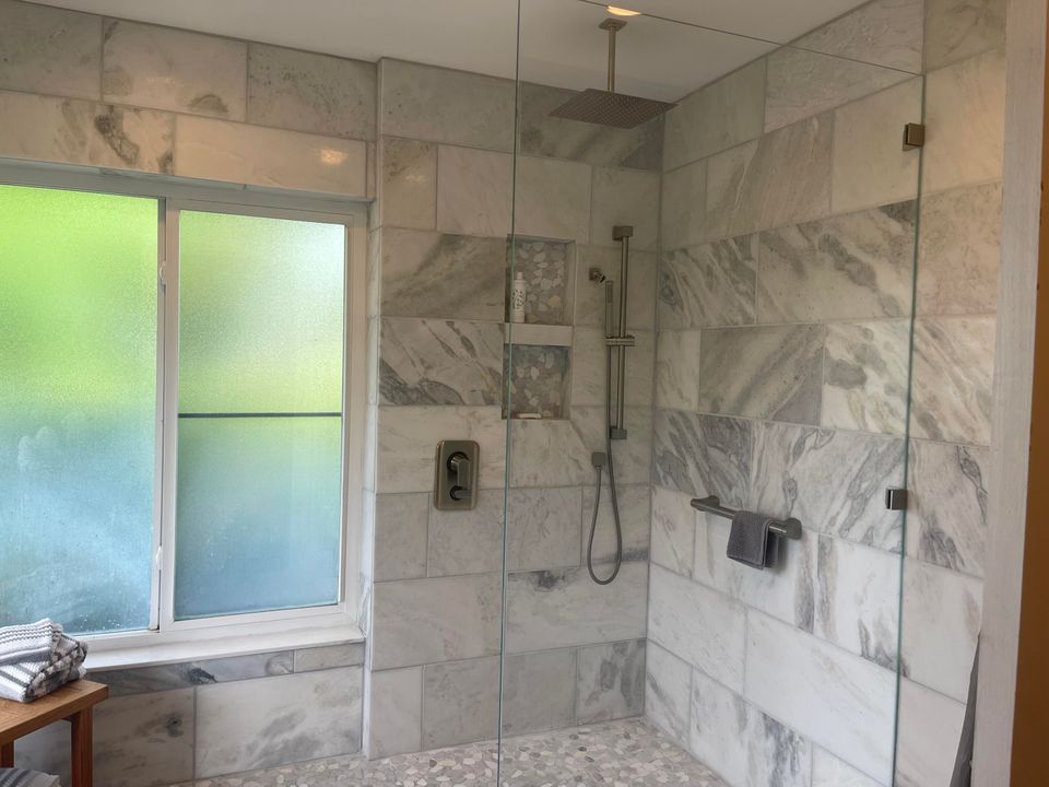 出租: $10,500 (2 贝兹, 2 浴室, 2820 平方英尺)