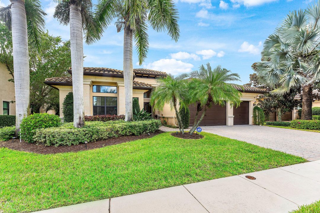 For Sale: $1,895,000 (4 beds, 3 baths, 3745 Square Feet)