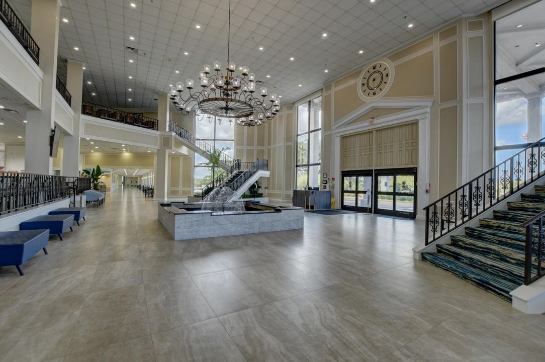 For Sale: $100,000 (1 beds, 1 baths, 715 Square Feet)