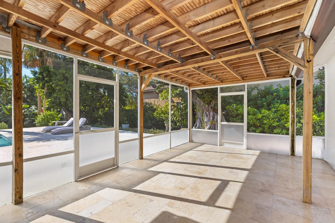 For Sale: $2,495,000 (3 beds, 2 baths, 2116 Square Feet)