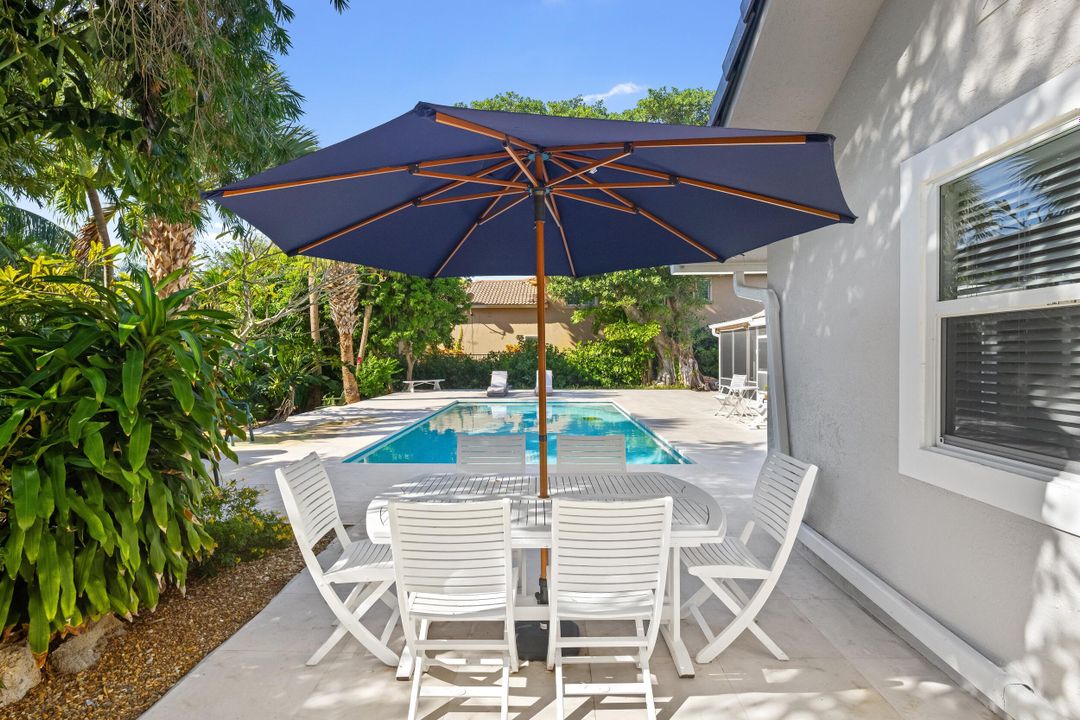 For Sale: $2,495,000 (3 beds, 2 baths, 2116 Square Feet)