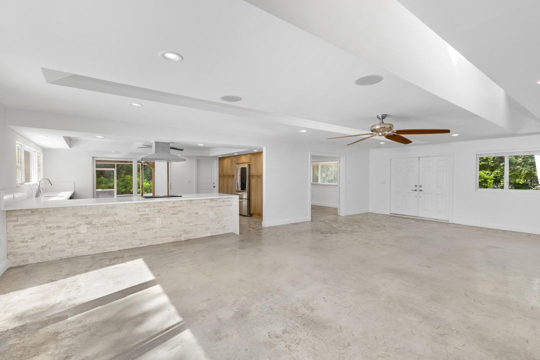 For Sale: $2,495,000 (3 beds, 2 baths, 2116 Square Feet)