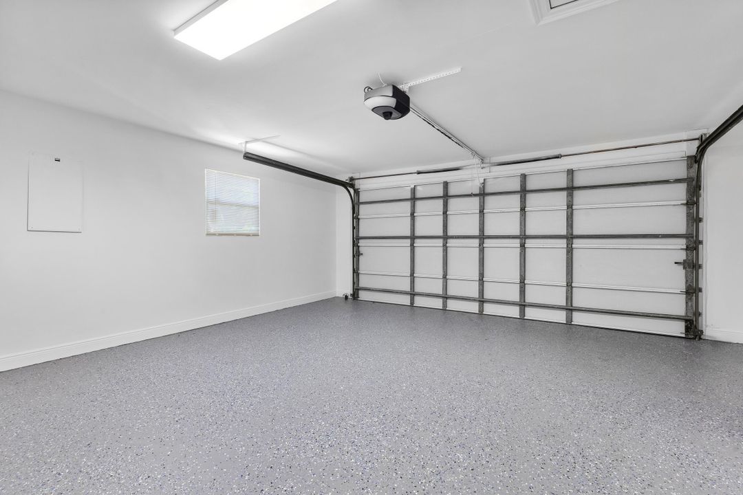 For Sale: $2,495,000 (3 beds, 2 baths, 2116 Square Feet)