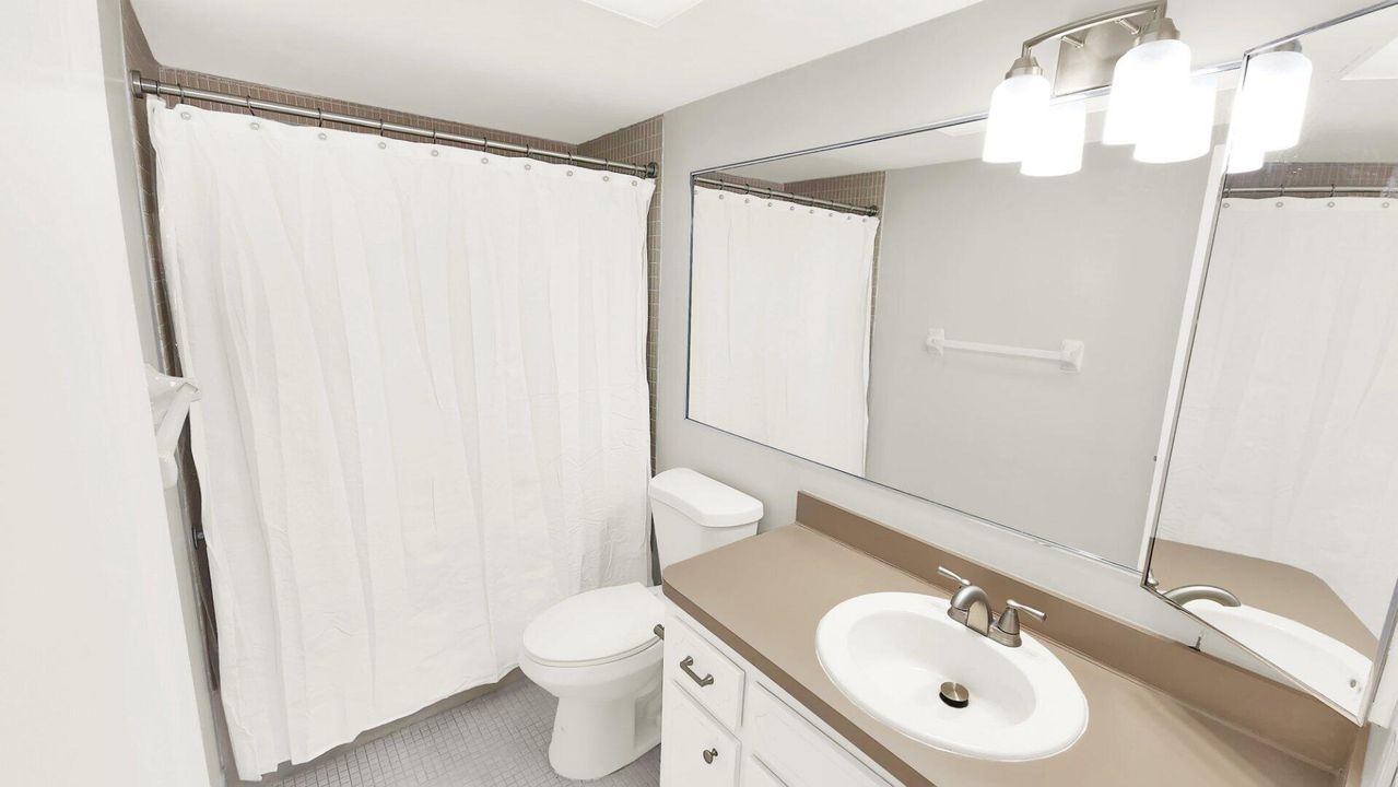 En Venta: $214,900 (2 camas, 2 baños, 1014 Pies cuadrados)