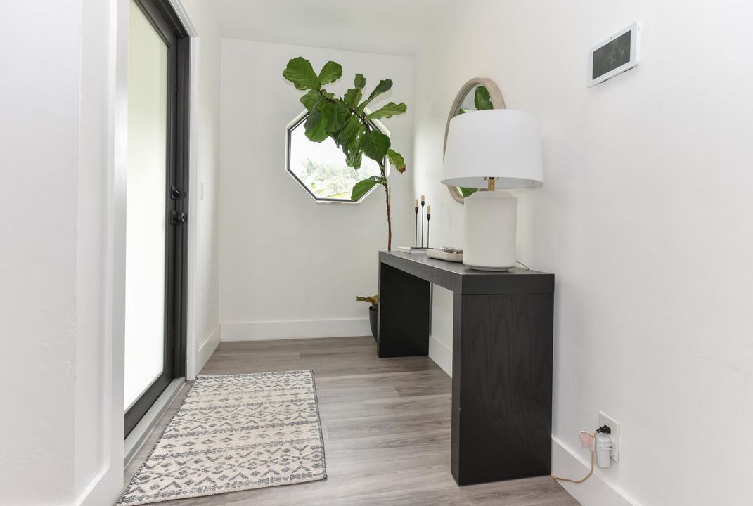 For Rent: $6,500 (3 beds, 2 baths, 2155 Square Feet)