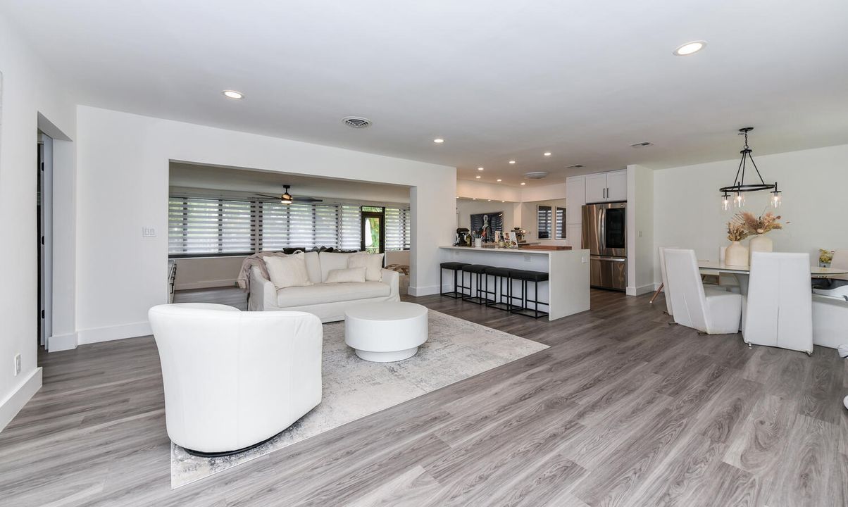 For Rent: $6,500 (3 beds, 2 baths, 2155 Square Feet)