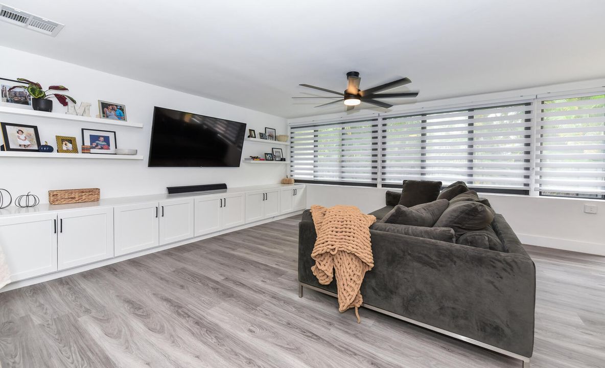 For Rent: $6,500 (3 beds, 2 baths, 2155 Square Feet)