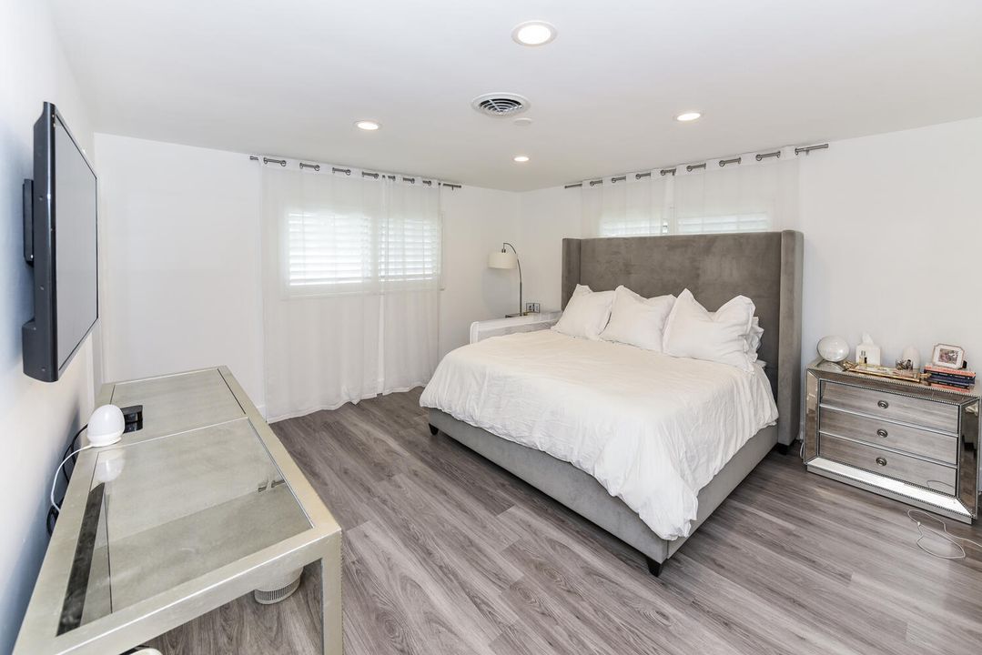 For Rent: $6,500 (3 beds, 2 baths, 2155 Square Feet)