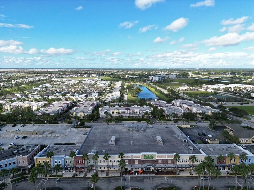 В аренду: $2,150 (2 спален, 2 ванн, 1250 Квадратных фут)