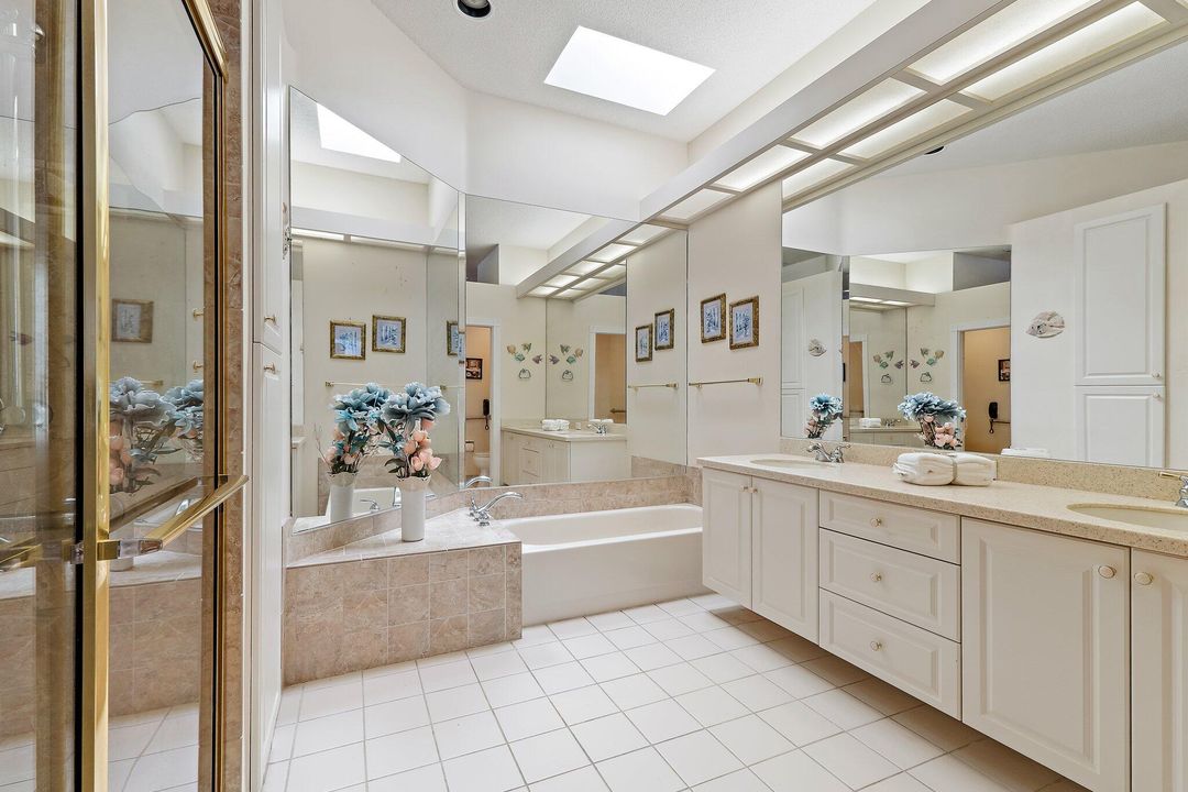 For Sale: $499,000 (3 beds, 2 baths, 2017 Square Feet)