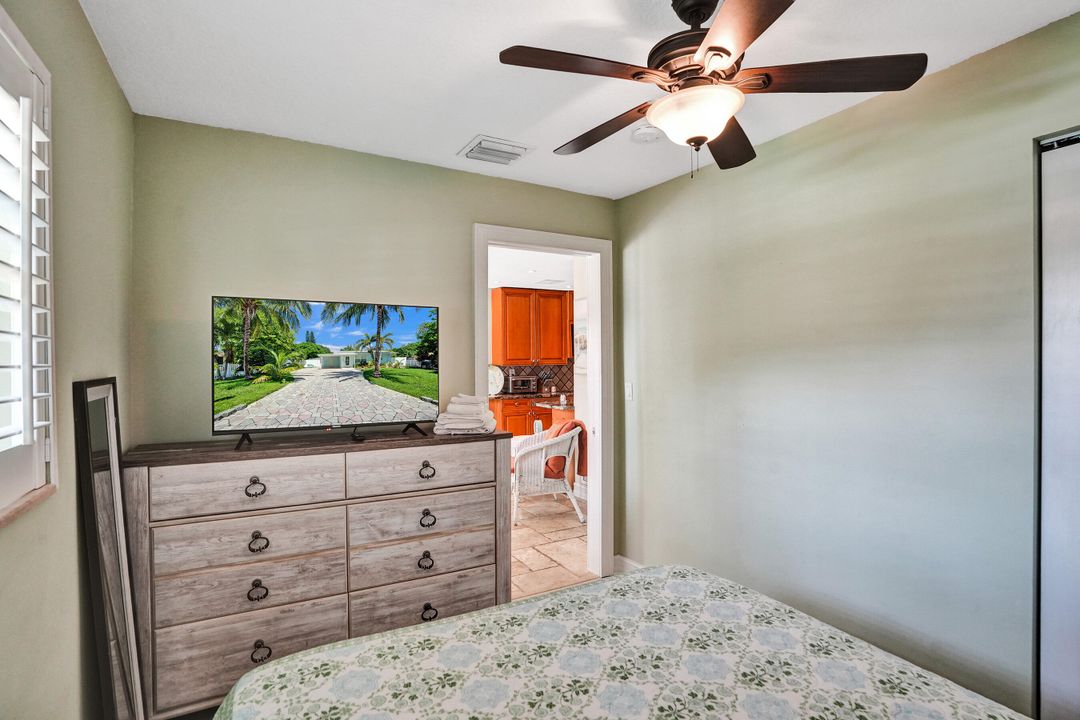 For Rent: $3,100 (2 beds, 1 baths, 816 Square Feet)