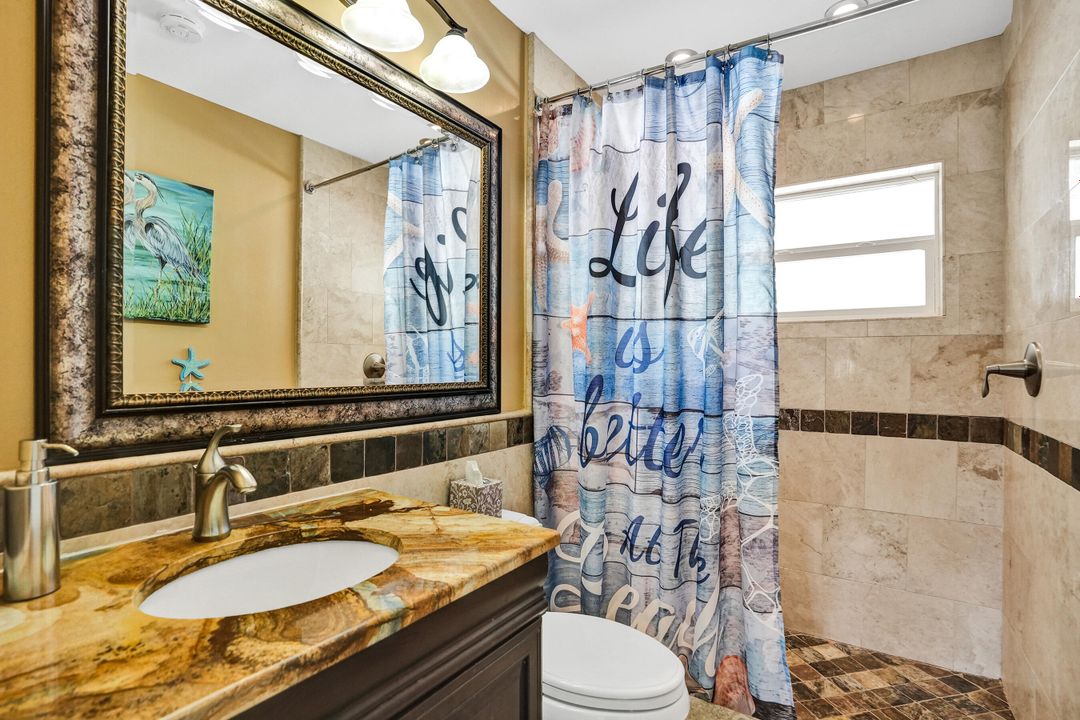 For Rent: $3,100 (2 beds, 1 baths, 816 Square Feet)