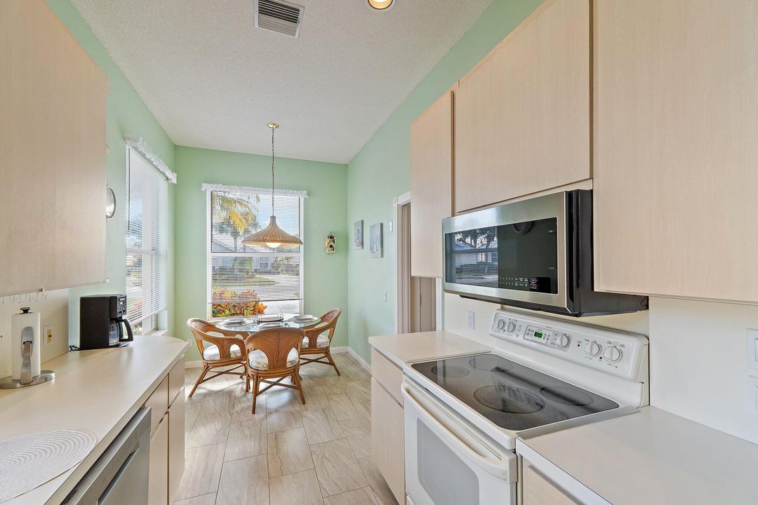 For Sale: $499,000 (3 beds, 2 baths, 2017 Square Feet)