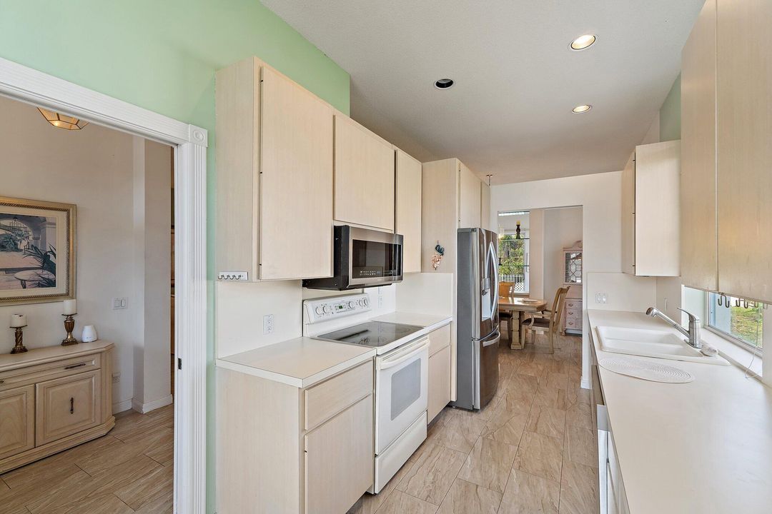 For Sale: $499,000 (3 beds, 2 baths, 2017 Square Feet)