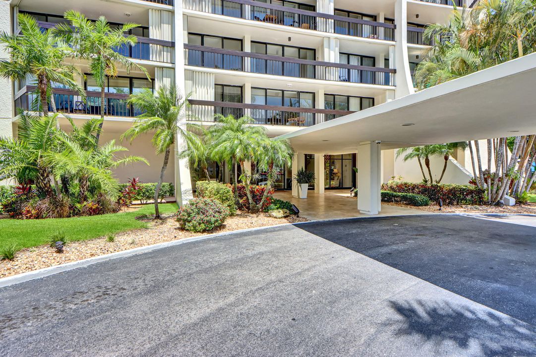 В аренду: $2,900 (2 спален, 2 ванн, 1294 Квадратных фут)