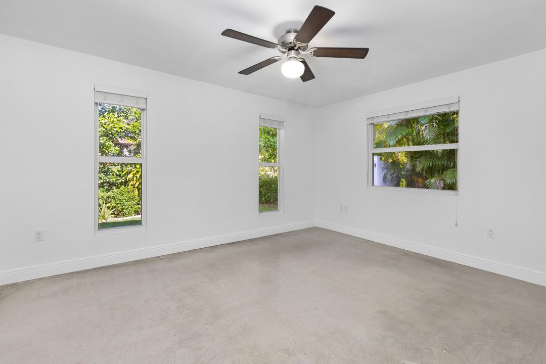 For Sale: $2,495,000 (3 beds, 2 baths, 2116 Square Feet)