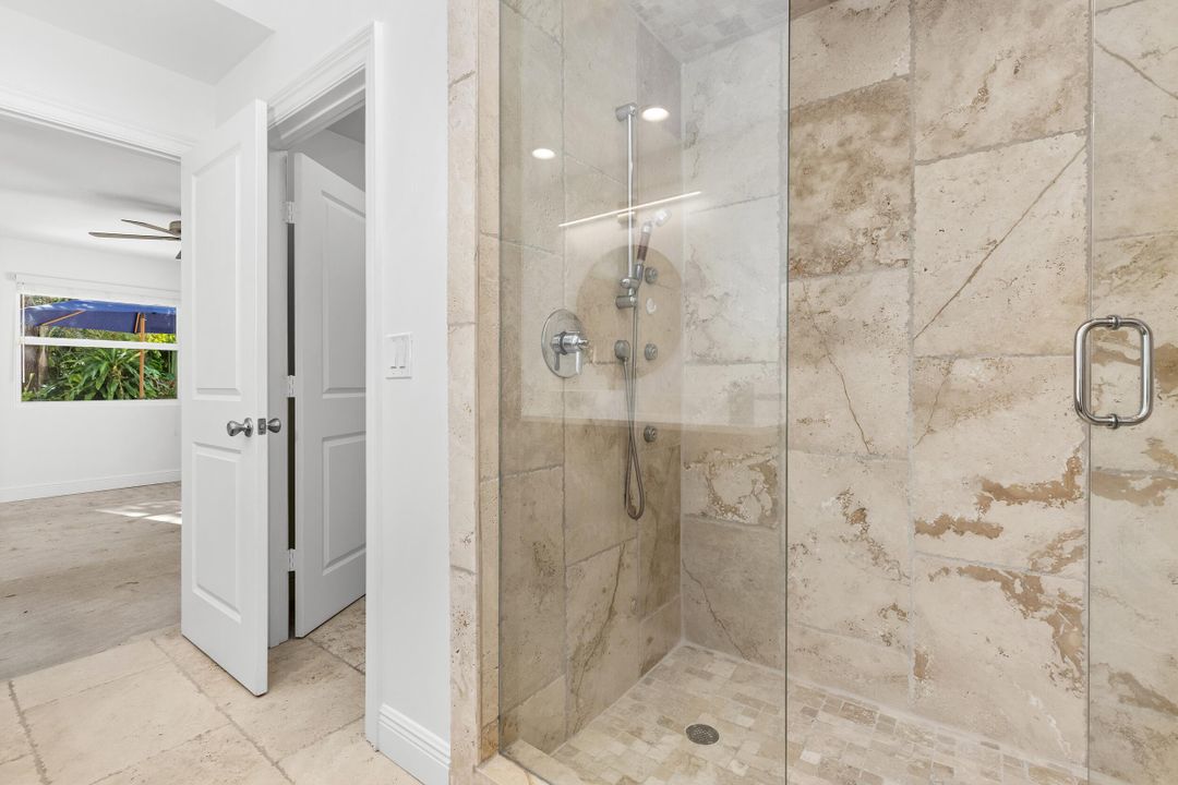 For Sale: $2,495,000 (3 beds, 2 baths, 2116 Square Feet)