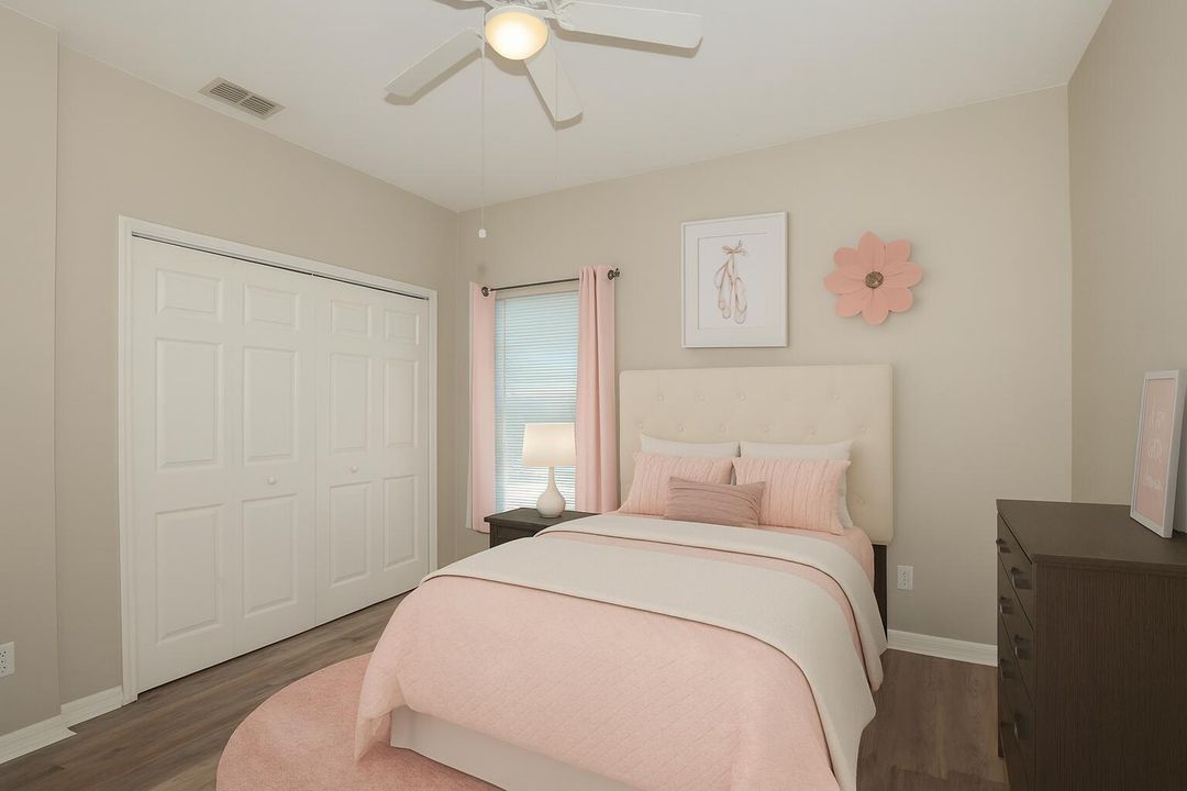 For Sale: $525,000 (4 beds, 3 baths, 2727 Square Feet)