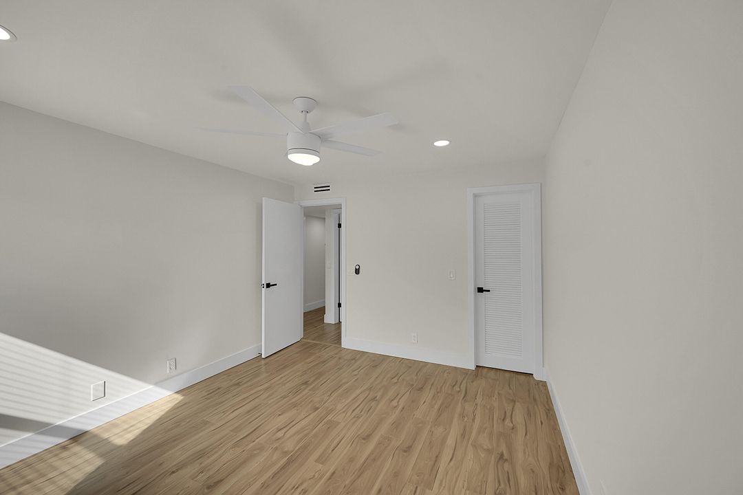 На продажу: $160,000 (2 спален, 2 ванн, 920 Квадратных фут)