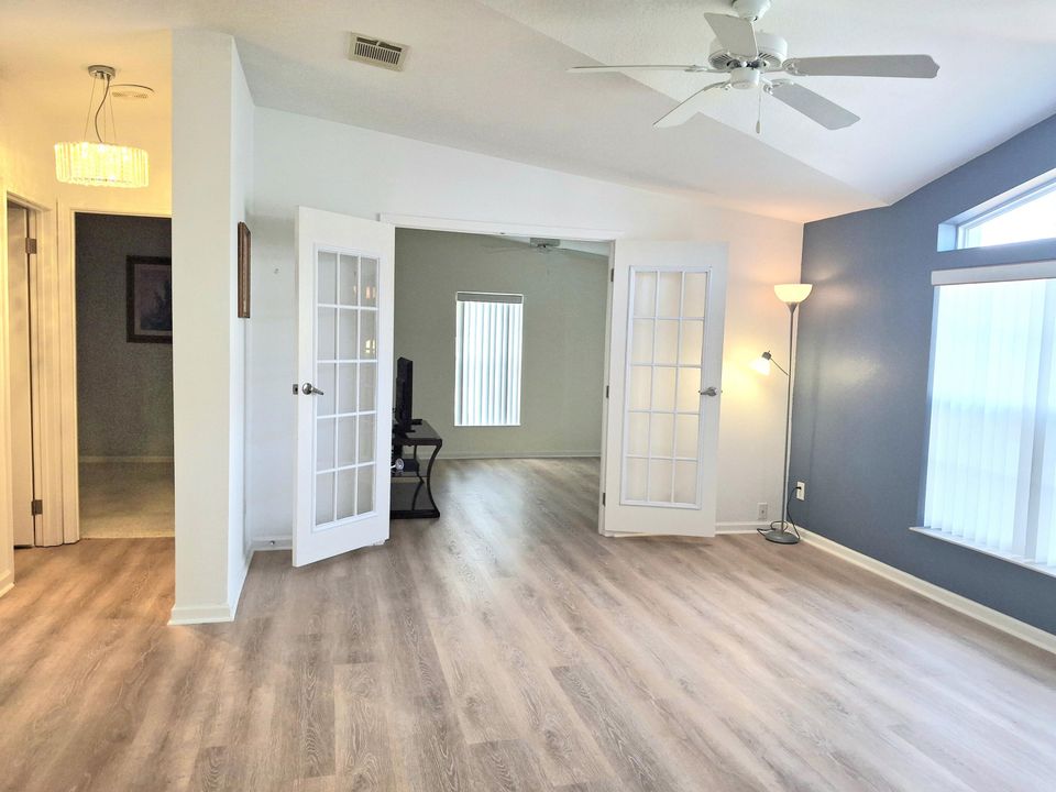 En Venta: $159,900 (2 camas, 2 baños, 1342 Pies cuadrados)