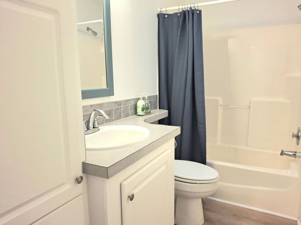 En Venta: $159,900 (2 camas, 2 baños, 1342 Pies cuadrados)