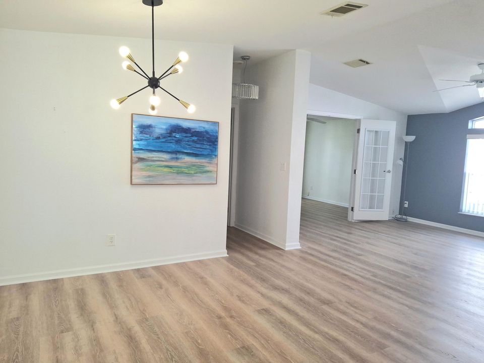 En Venta: $159,900 (2 camas, 2 baños, 1342 Pies cuadrados)