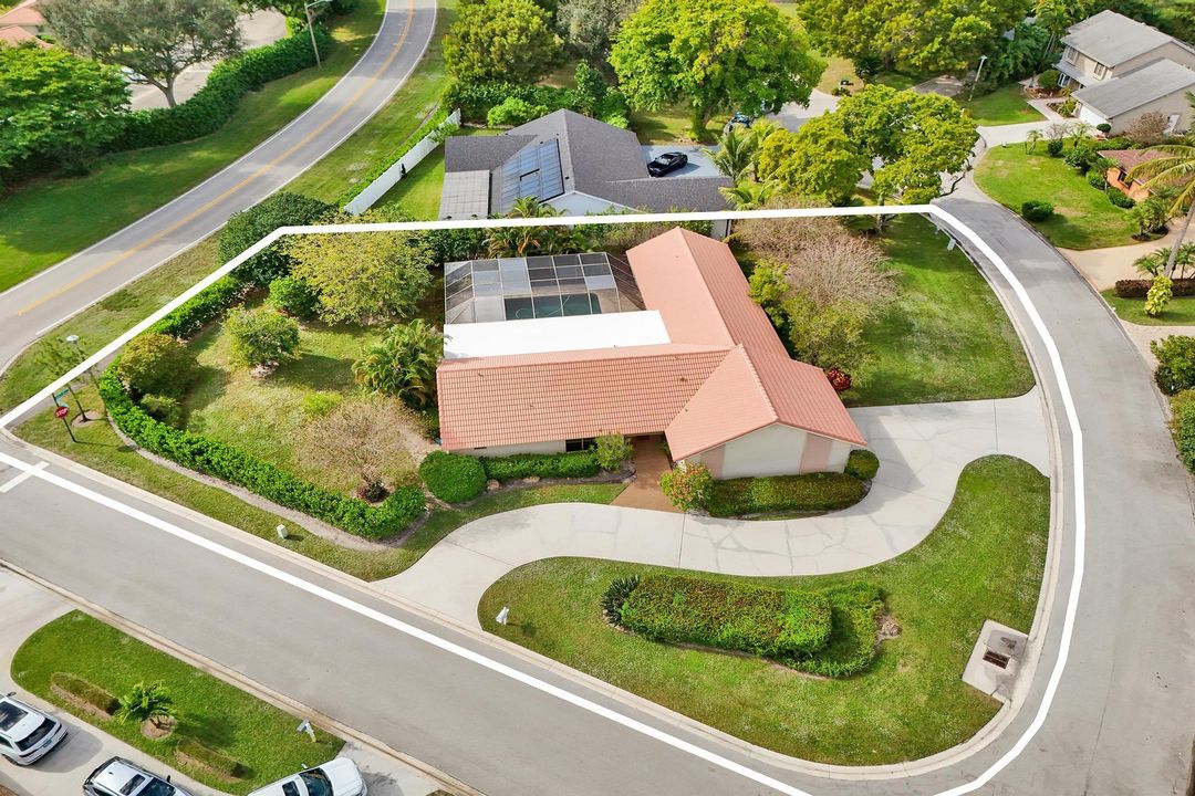 For Sale: $899,000 (3 beds, 2 baths, 2151 Square Feet)