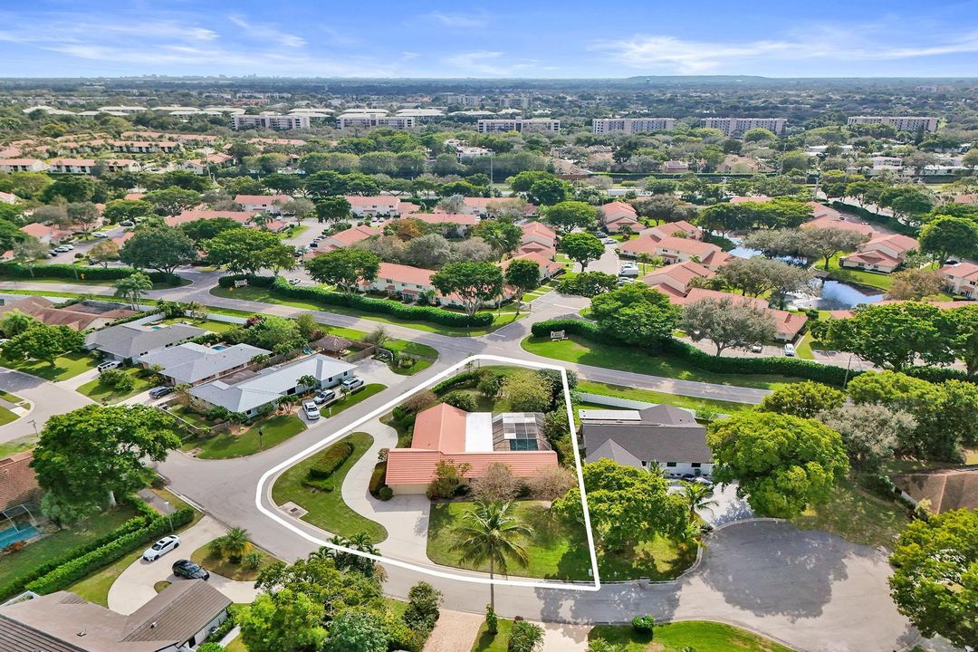 For Sale: $899,000 (3 beds, 2 baths, 2151 Square Feet)