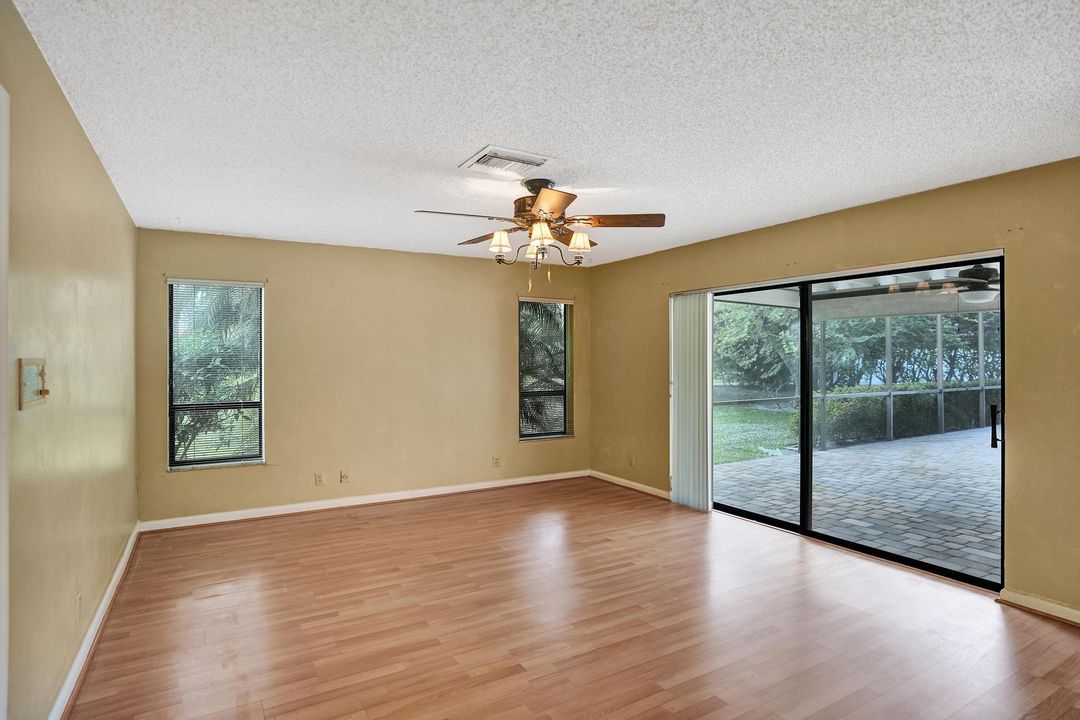 For Sale: $899,000 (3 beds, 2 baths, 2151 Square Feet)