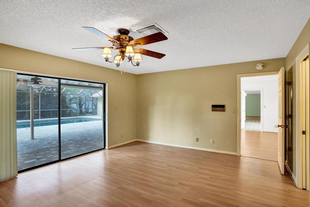 For Sale: $899,000 (3 beds, 2 baths, 2151 Square Feet)