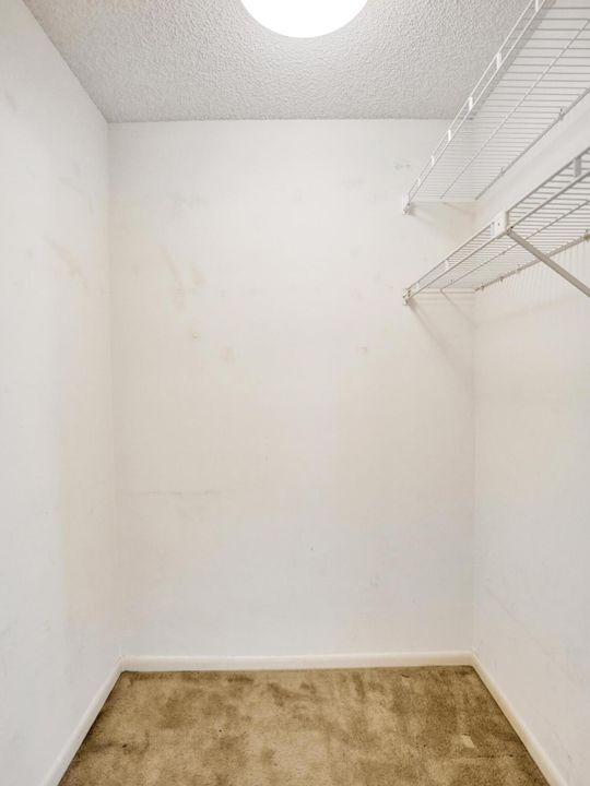 For Sale: $899,000 (3 beds, 2 baths, 2151 Square Feet)