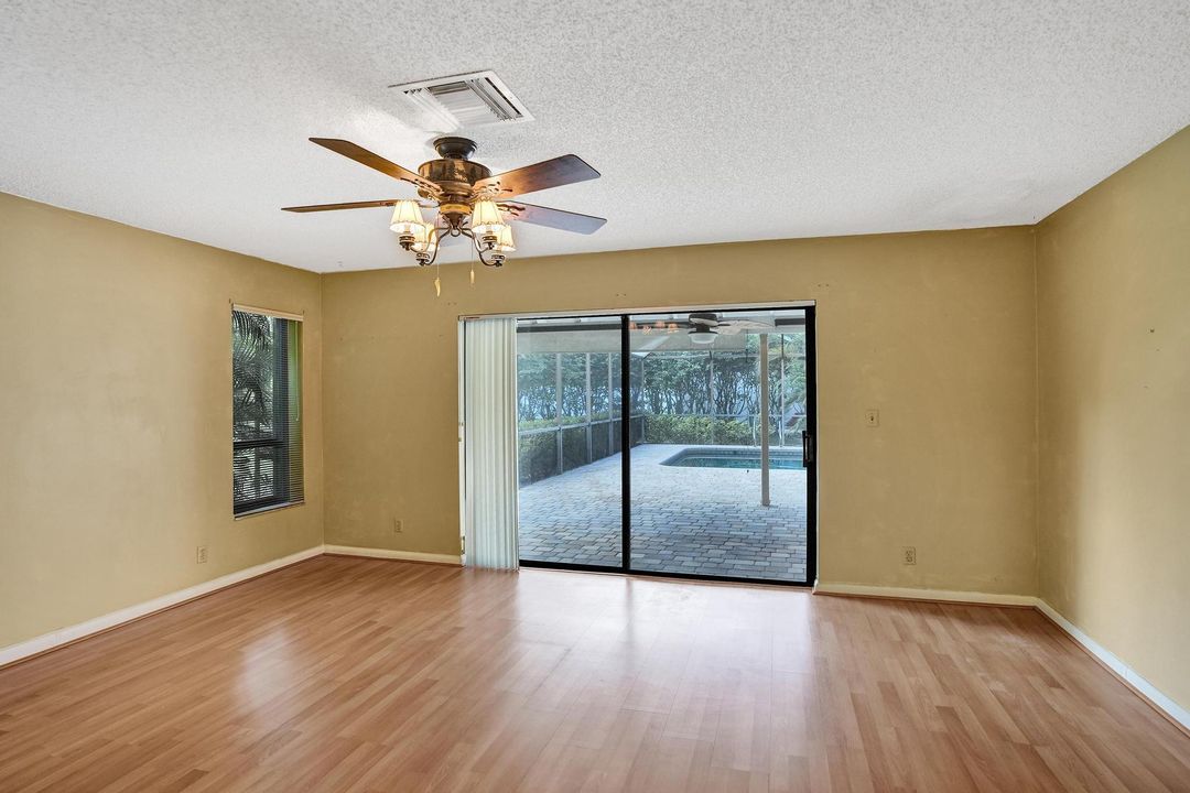 For Sale: $899,000 (3 beds, 2 baths, 2151 Square Feet)