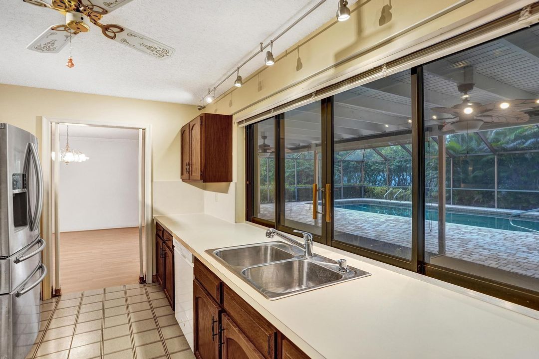 For Sale: $899,000 (3 beds, 2 baths, 2151 Square Feet)