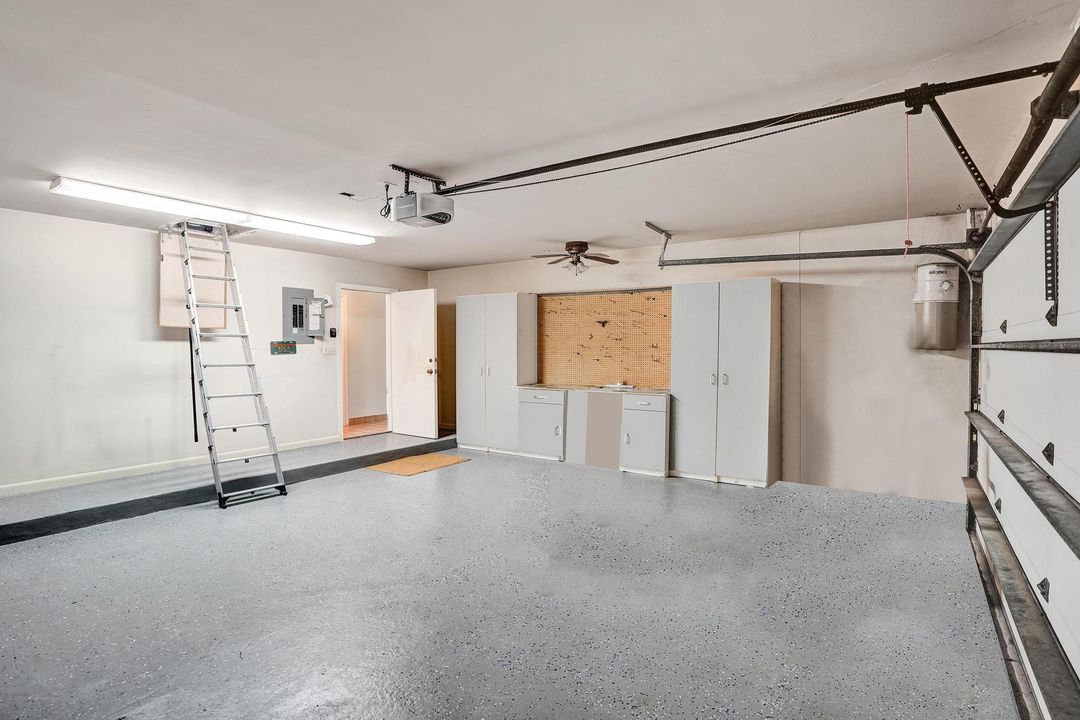 For Sale: $899,000 (3 beds, 2 baths, 2151 Square Feet)