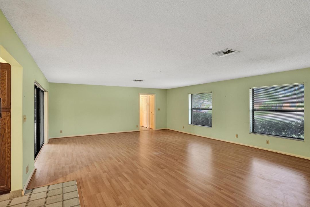 For Sale: $899,000 (3 beds, 2 baths, 2151 Square Feet)