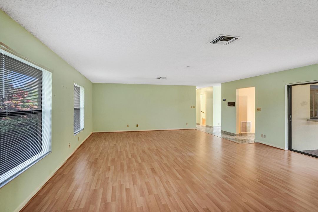 For Sale: $899,000 (3 beds, 2 baths, 2151 Square Feet)