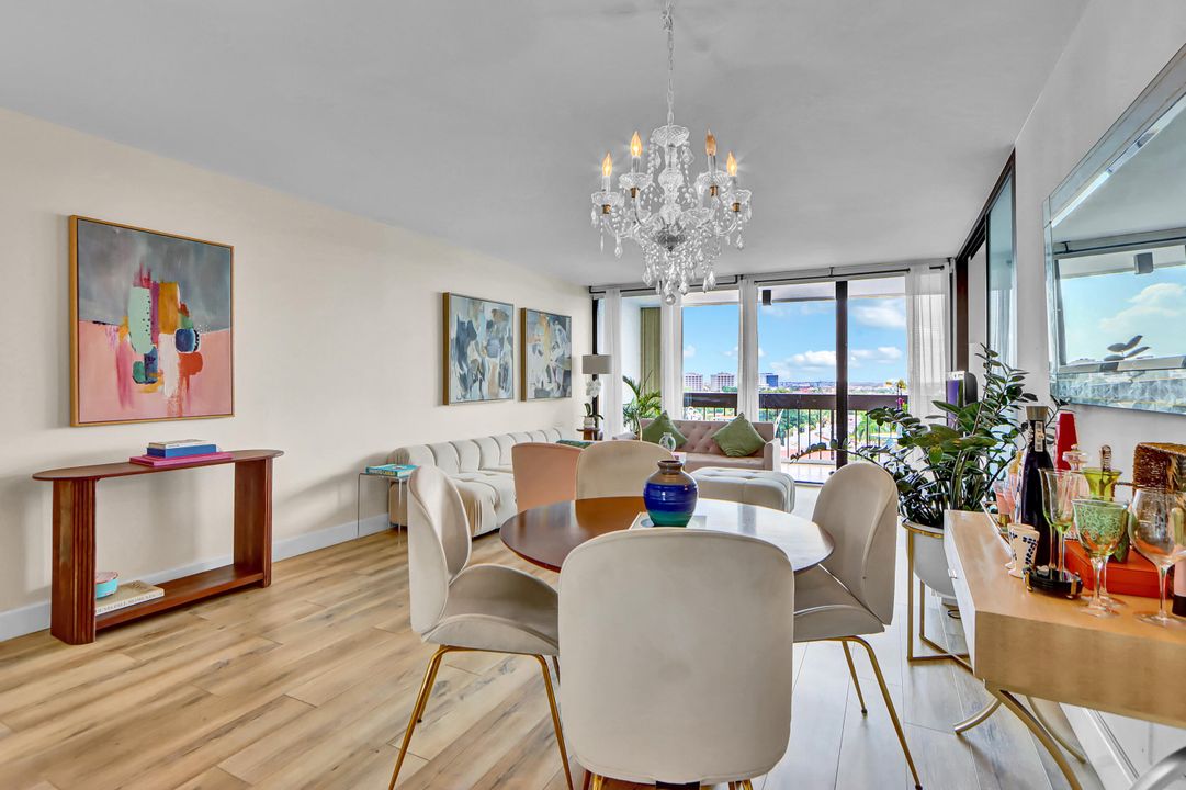 В аренду: $2,900 (2 спален, 2 ванн, 1294 Квадратных фут)