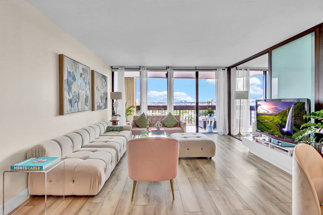 В аренду: $2,900 (2 спален, 2 ванн, 1294 Квадратных фут)