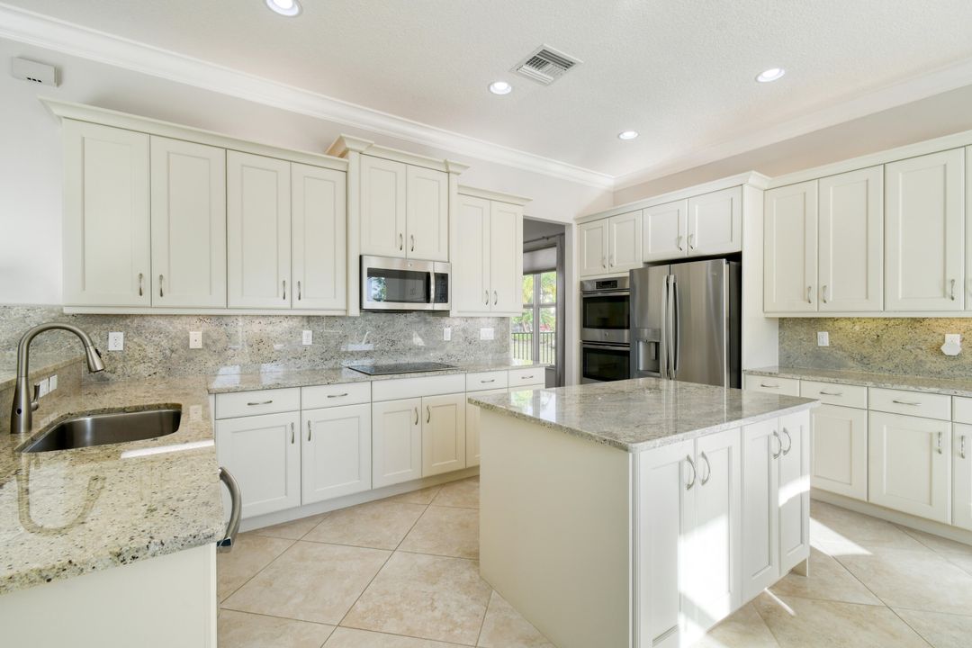 En Venta: $1,650,000 (3 camas, 3 baños, 3397 Pies cuadrados)