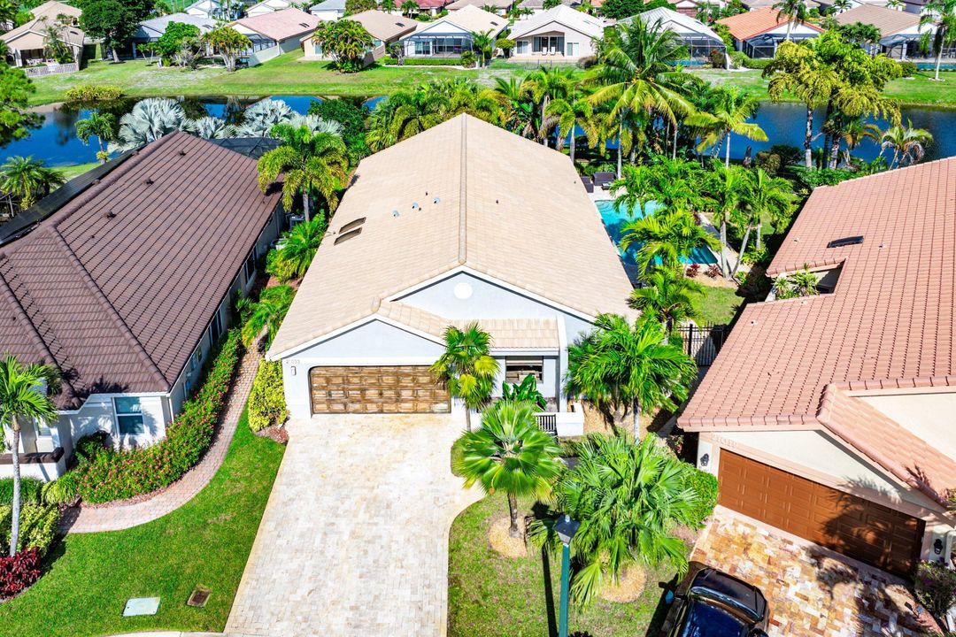 For Sale: $675,000 (2 beds, 2 baths, 1939 Square Feet)