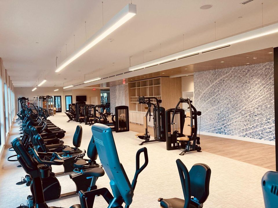 For Sale: $675,000 (2 beds, 2 baths, 1939 Square Feet)