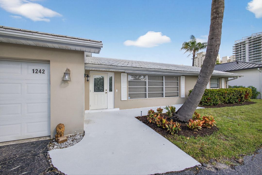 В аренду: $5,500 (4 спален, 2 ванн, 2041 Квадратных фут)