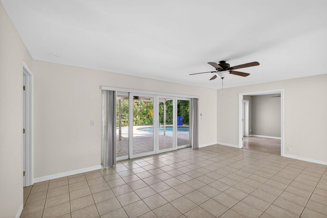 В аренду: $5,500 (4 спален, 2 ванн, 2041 Квадратных фут)