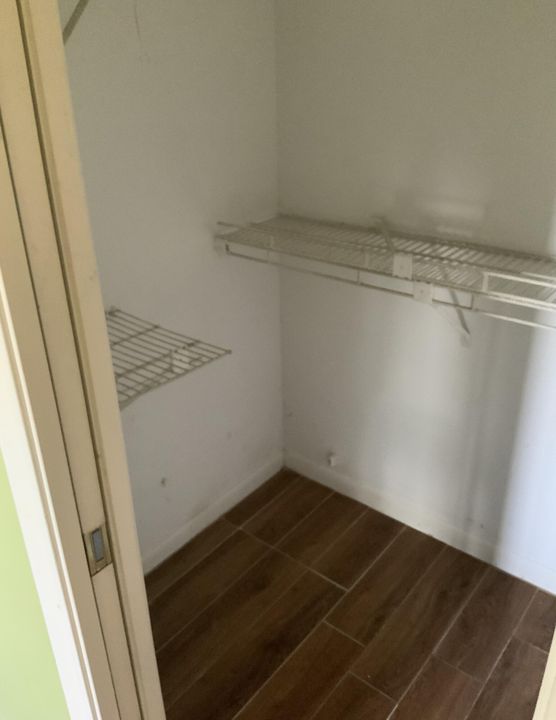 На продажу: $124,900 (2 спален, 2 ванн, 1148 Квадратных фут)